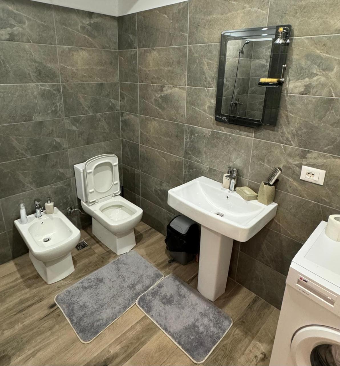 Urban Oasis 2 Apartman Tirana Kültér fotó